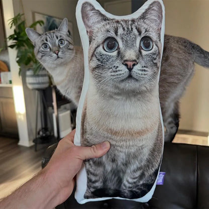 Kedinizin fotoğrafını her kedi sahibinin seveceği bir yastığa dönüştürün.